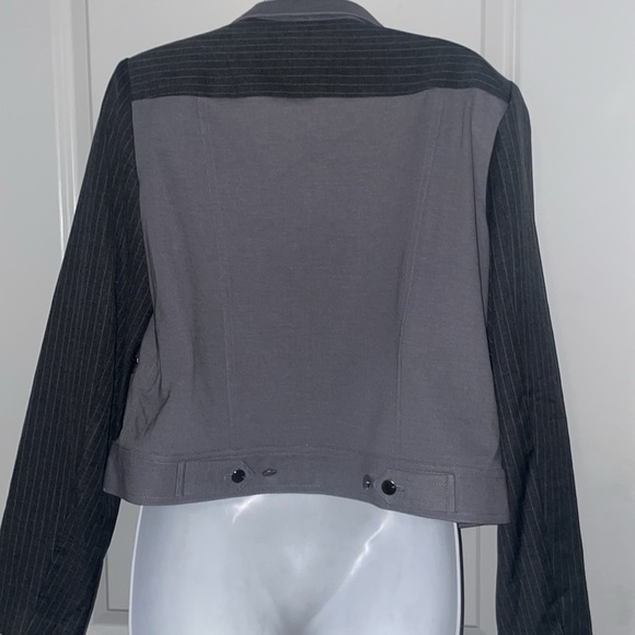 DKNY Short Blazer - Picture 4 of 5